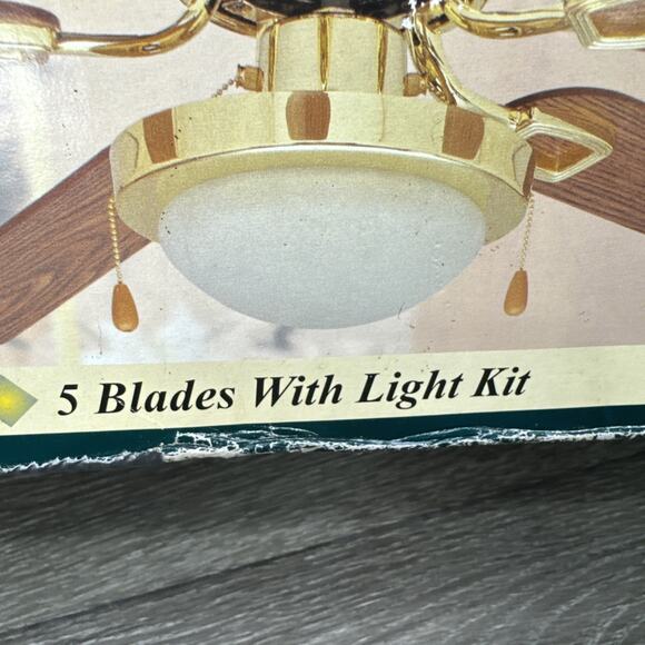 VTG Heritage 52”Ceiling Fan Polished Brass Finish Oak /Walnut Blades W/ Light - Picture 12 of 14